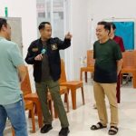 FOTO: Wali Kota Palangka Raya Fairid Naparin saat meninjau kesiapan layanan kesehatan dalam mengantisipasi dampak kabut asap akibat karhutla di Kota Palangka Raya.